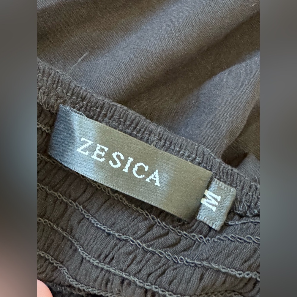 Black Crisscross Halter Maxi Dress - Picture 9 of 9